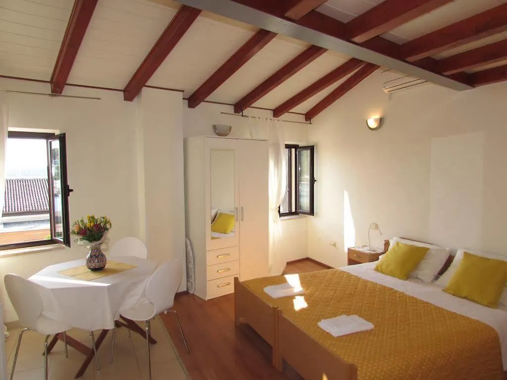 Guest House Pina Rovinj 0*,  Croatia